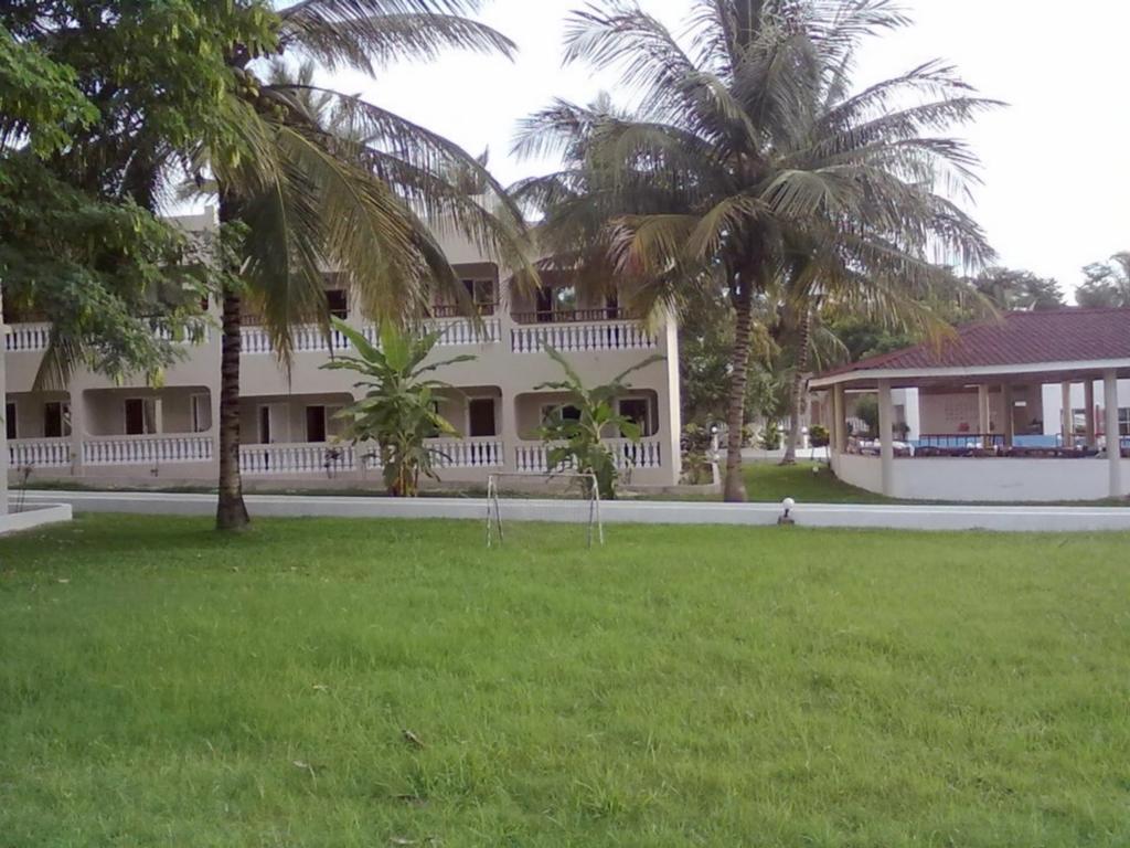 Mansea Beach Hotel Kololi Exteriör bild